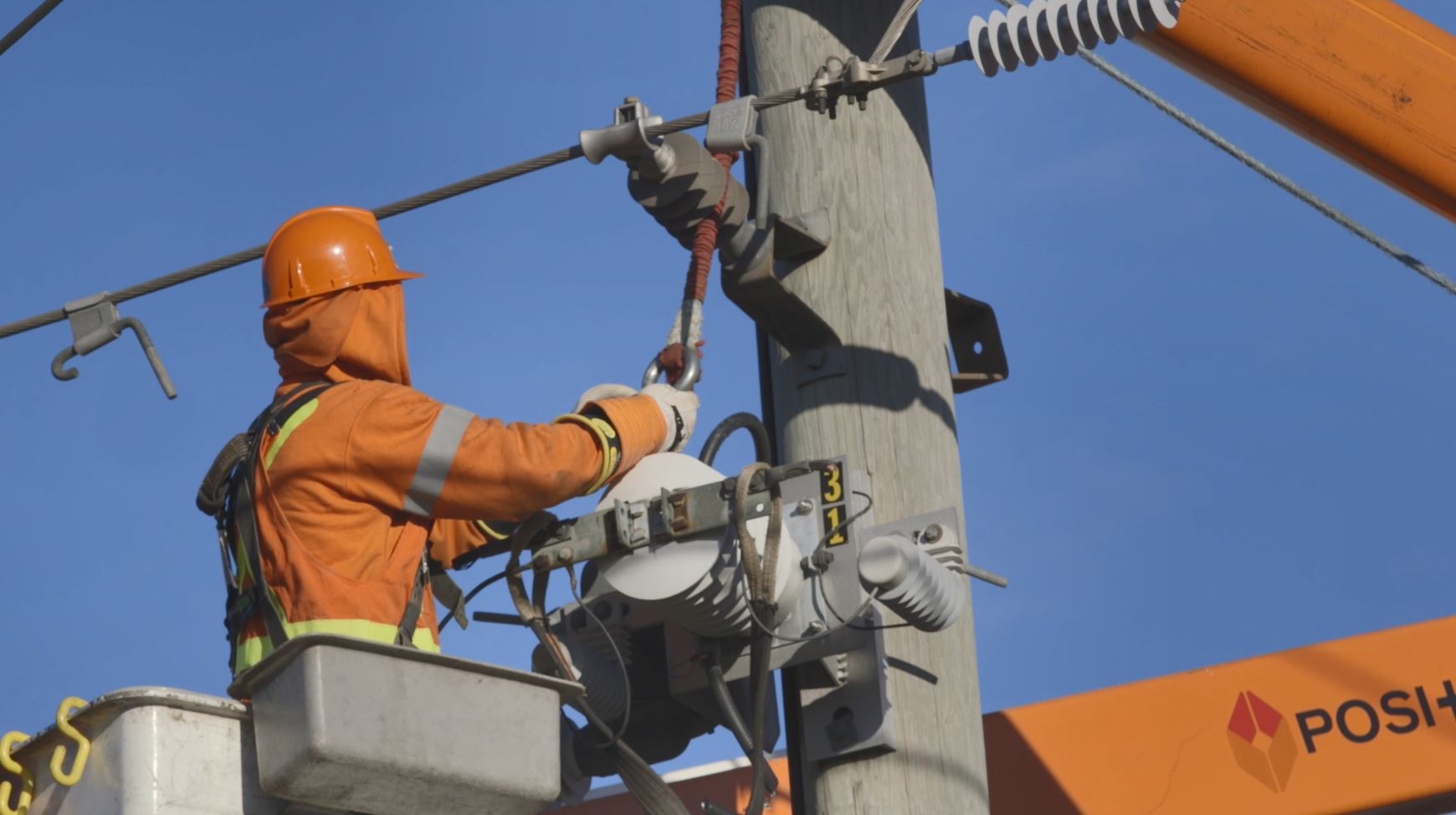 powerline service worker